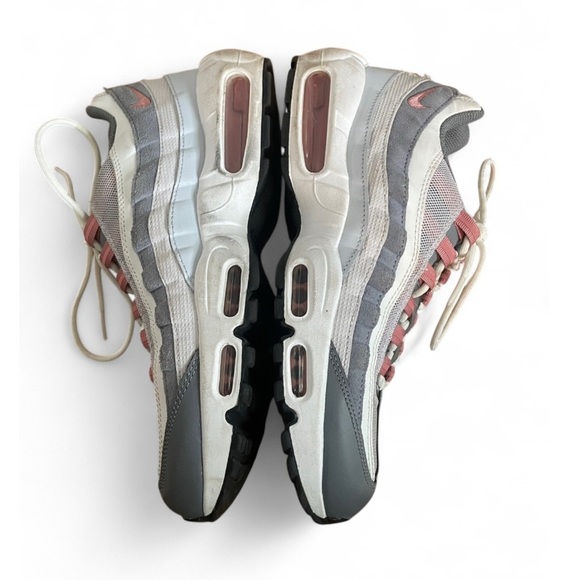 Nike AirMax 95 Vast Grey Red Stardust Lace Up Sneakers Tennis Shoes Mens 8.5 - Picture 3 of 9